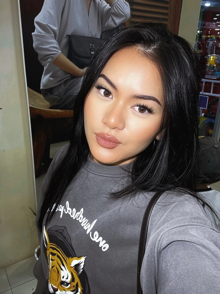 GIF uploaded by Chwrry