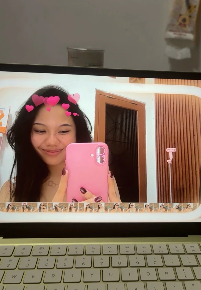 Imej dimuat naik oleh Kayla