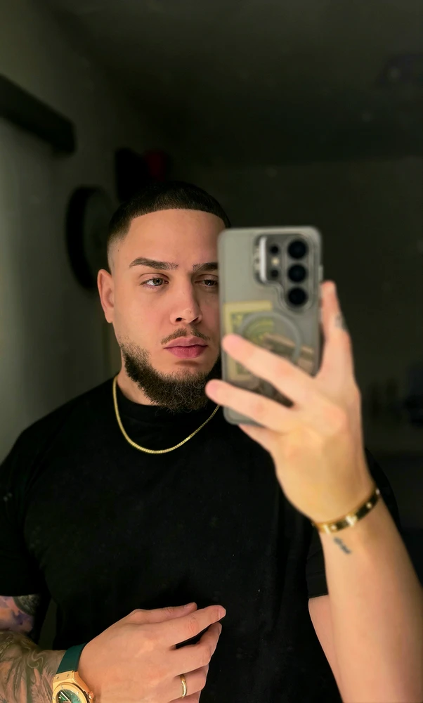 GIF uploaded by Cc