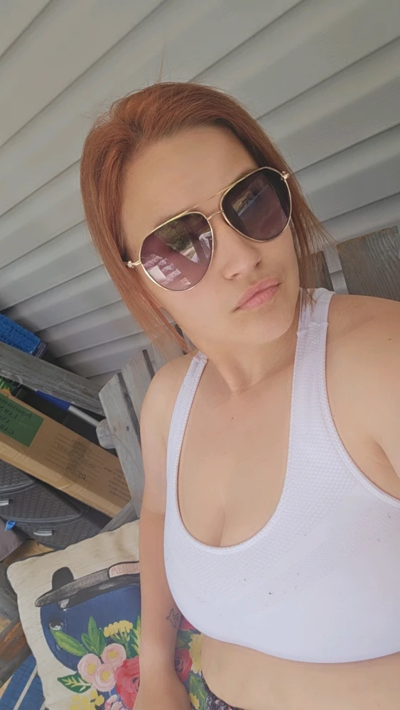 GIF diunggah oleh Paige
