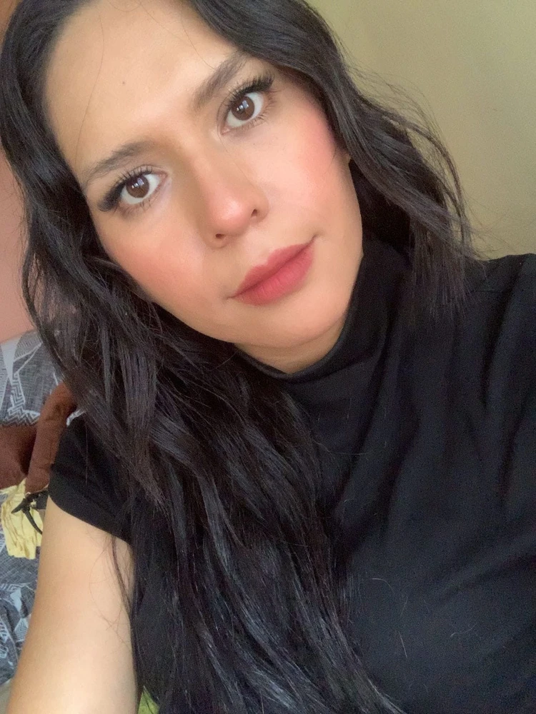 GIF uploaded by Yohana