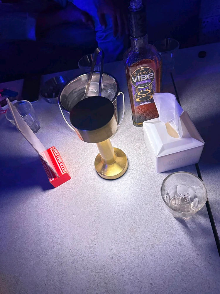 GIF yashyizweho na Koi