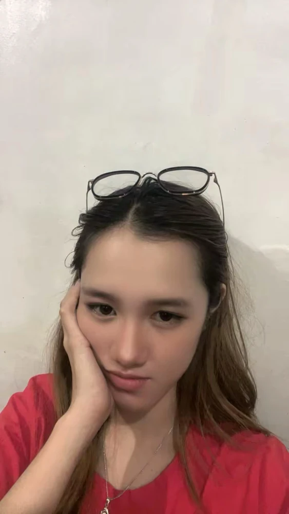 GIF yaikidwa ndi Samantha