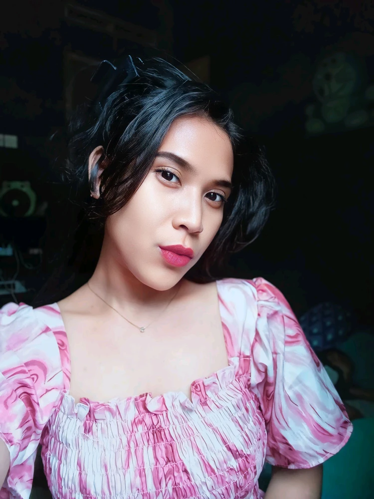 GIF uploaded by Lusinilan