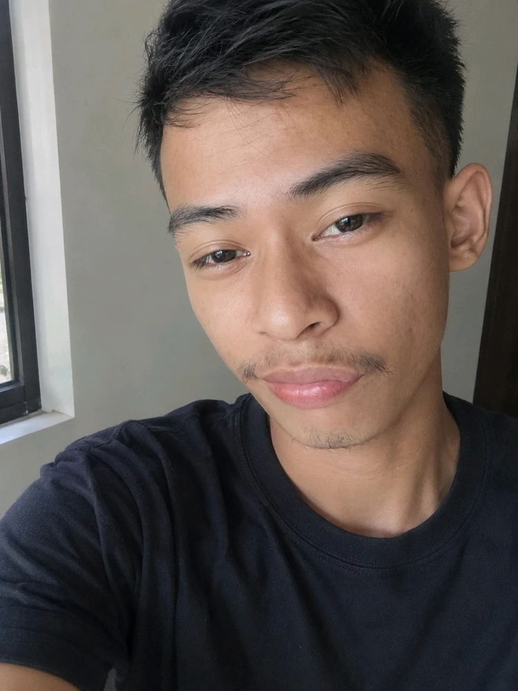 GIF uploaded by Boyyyyy