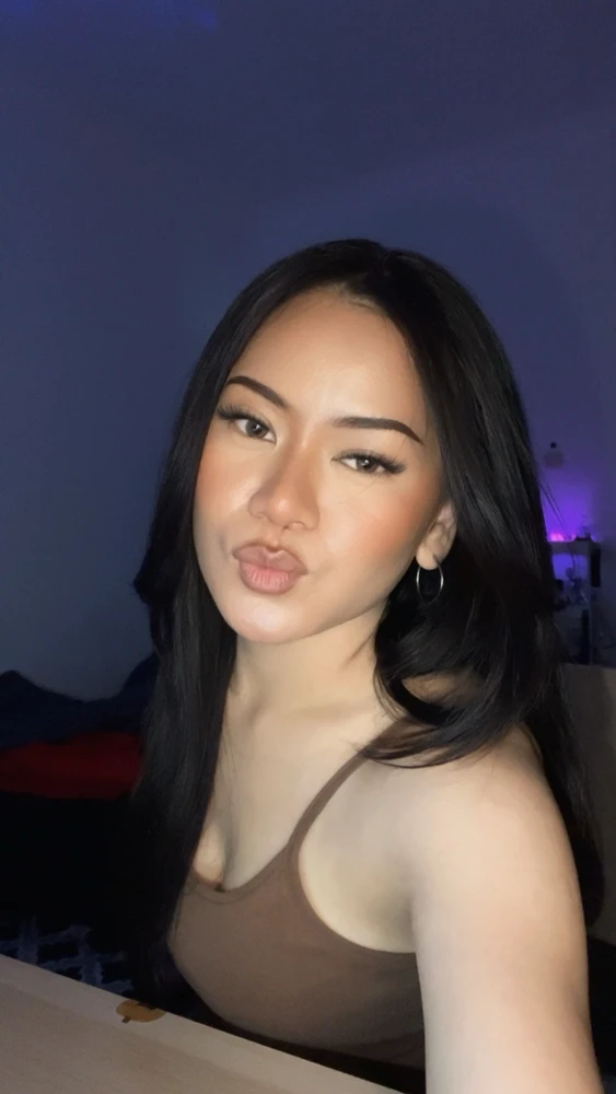 GIF uploaded by Chwrry
