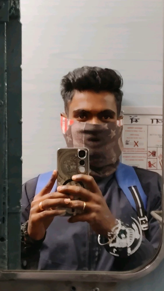 GIF tso los ntawm Vijay