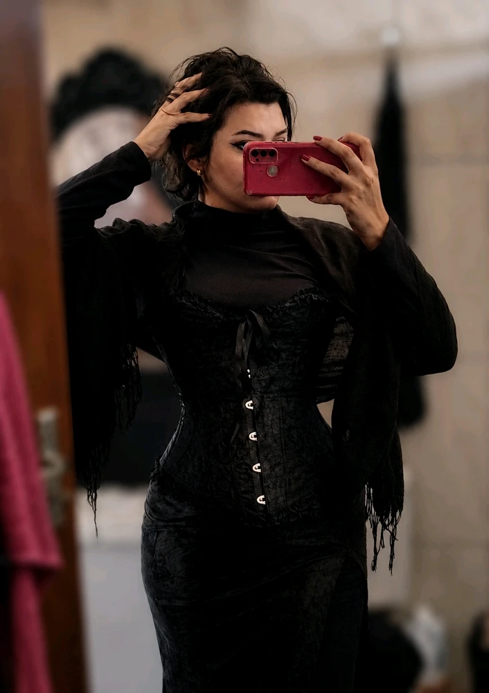 GIF uploaded by Alanis