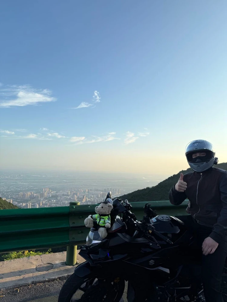 Leon байршуулсан GIF