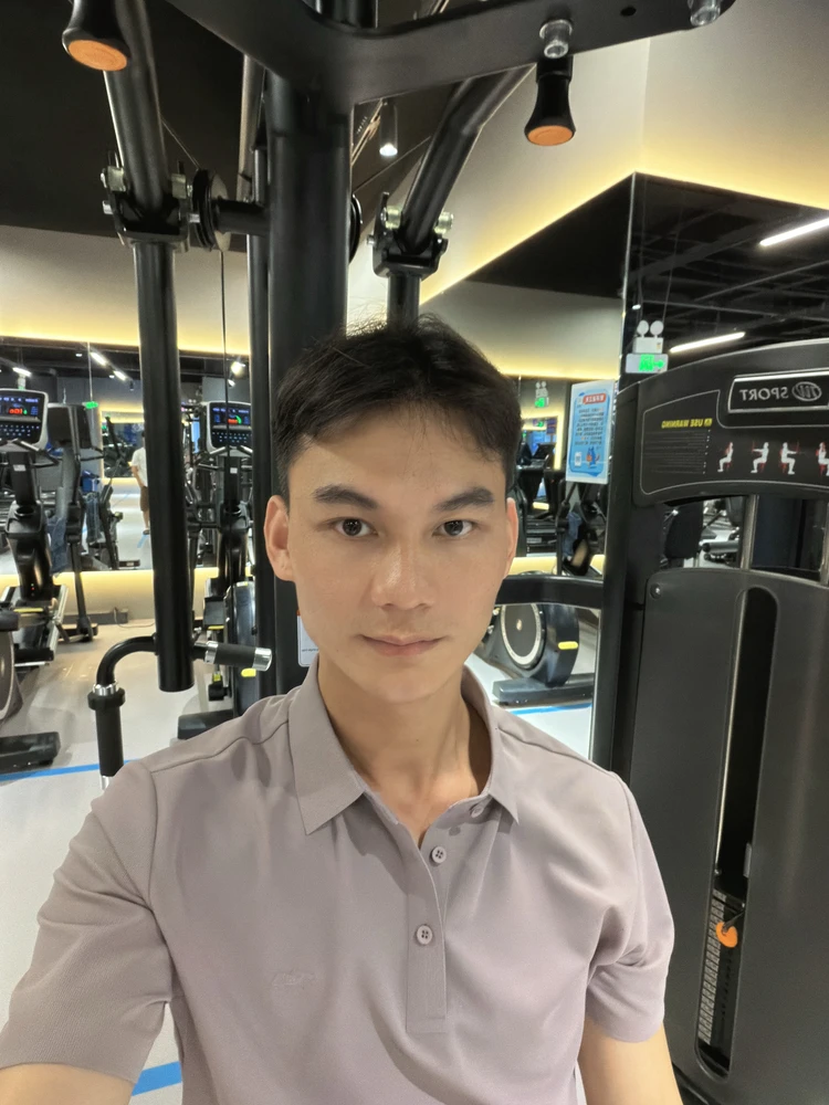Yihua يۈكلىگەن GIF