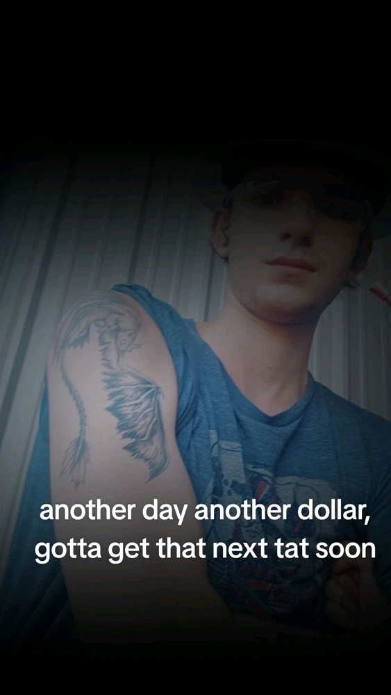 GIF ארויפגעלאדן דורך Brandon K