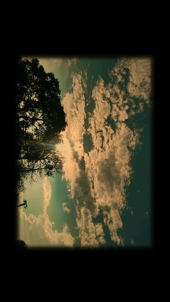 GIF uploaded by Raje