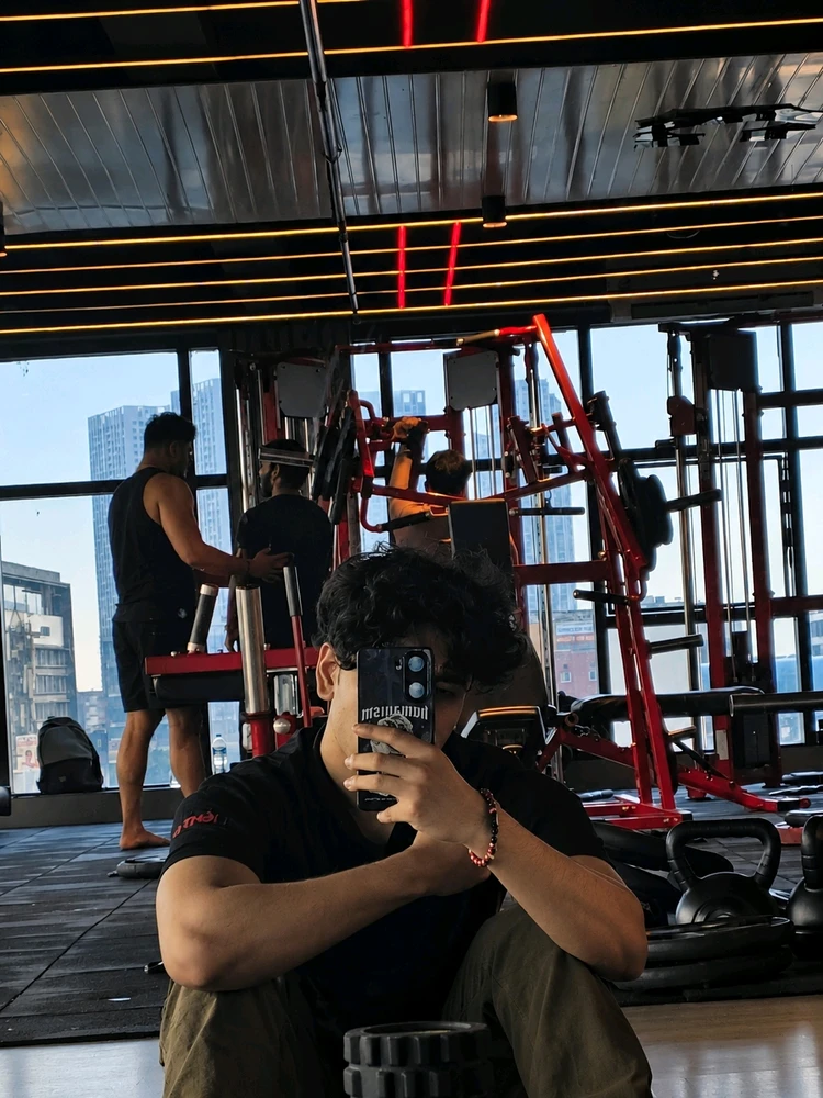 Shaan ने अपलोड केलेला GIF