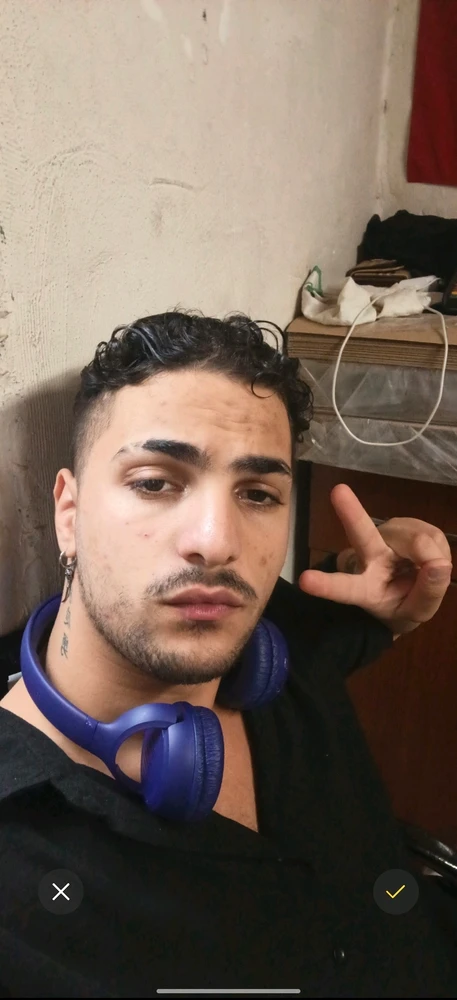 GIF uploaded by Mustafa