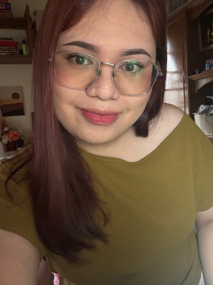 I-upload ni Rovi ang larawan