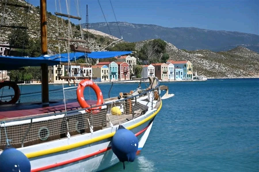 "Μην ελπίζετε να φτάσετε σε έναν προορισμό χωρίς να φύγετε ποτέ από την ακτή!"