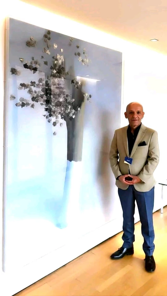 Antonis վերբեռնած նկար