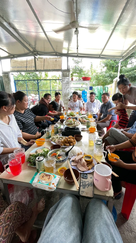 GIF uploaded by Hồng Loan