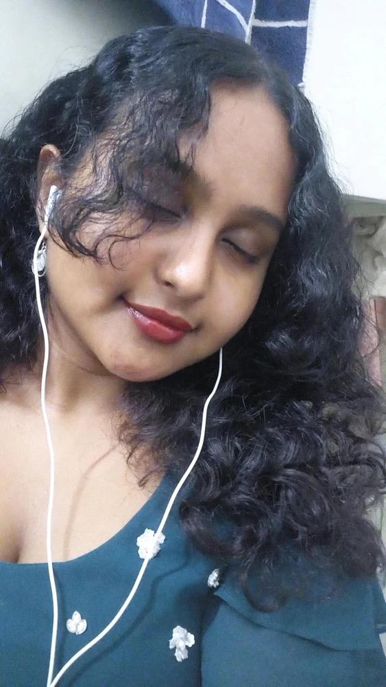 ria আপলোড করেছে