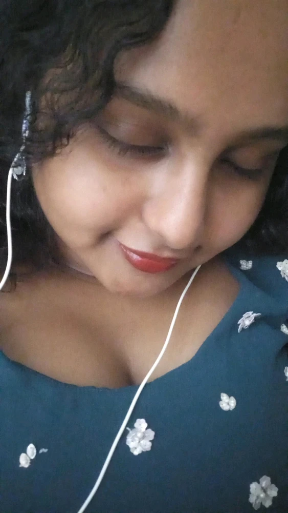 ria আপলোড করেছে