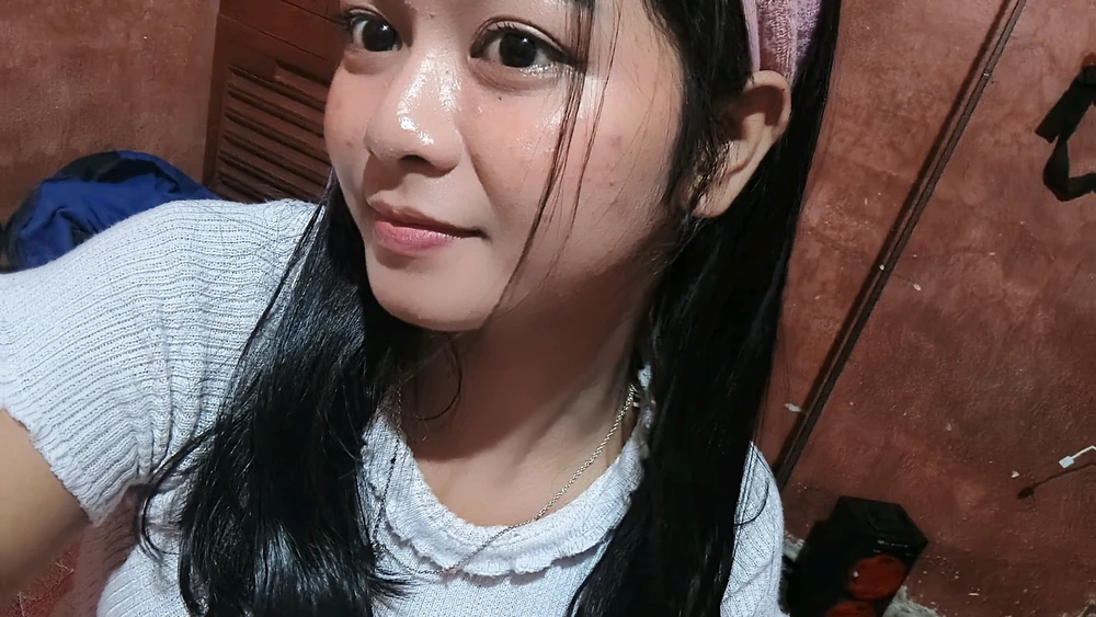 GIF uploaded by Nasya