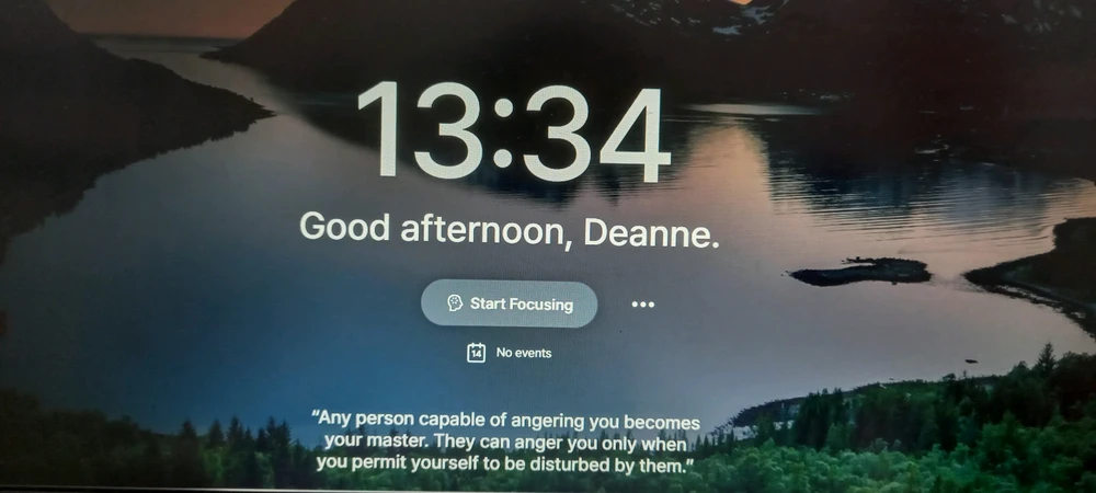 Deanne 上傳的 GIF