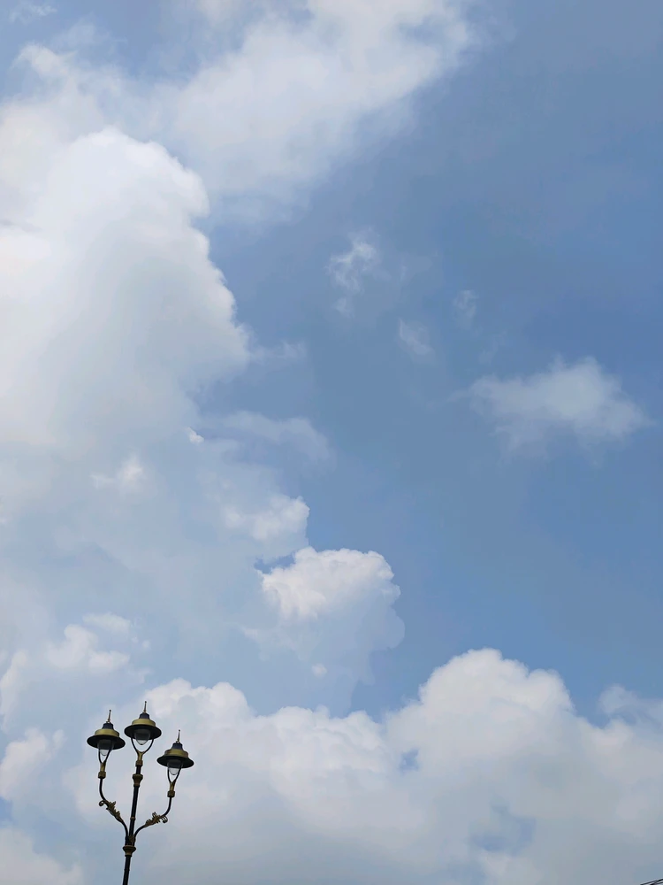 Veresimus Anas 上傳的 GIF