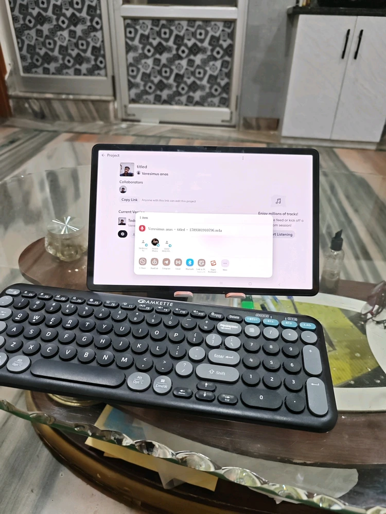 GIF dimuat naik oleh Veresimus Anas