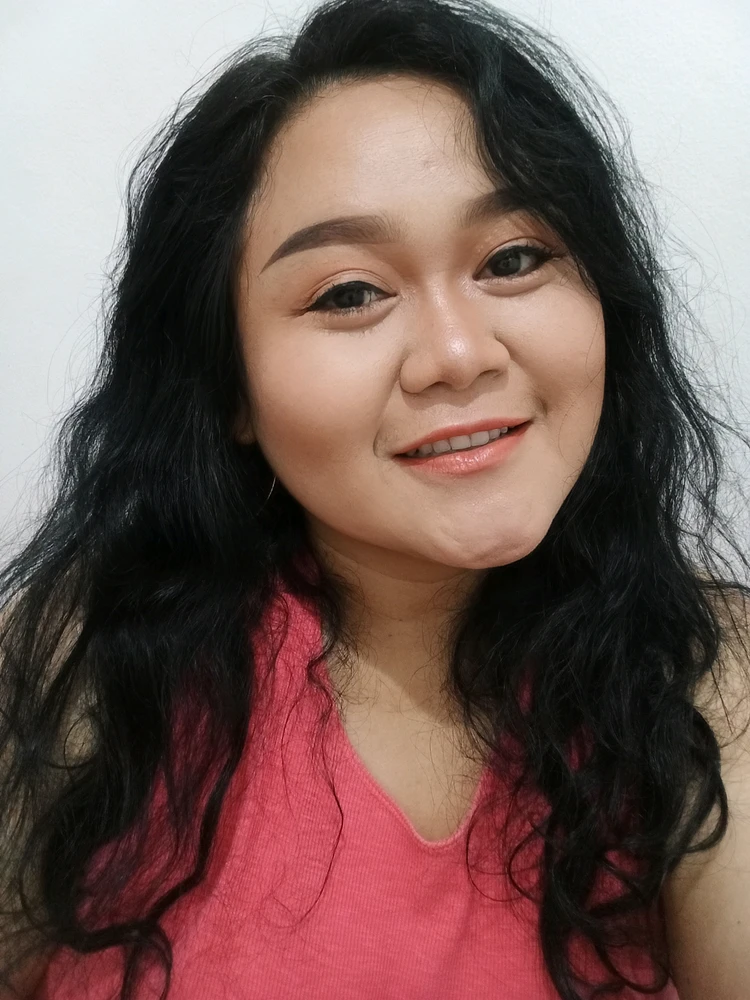GIF uploaded by Hana