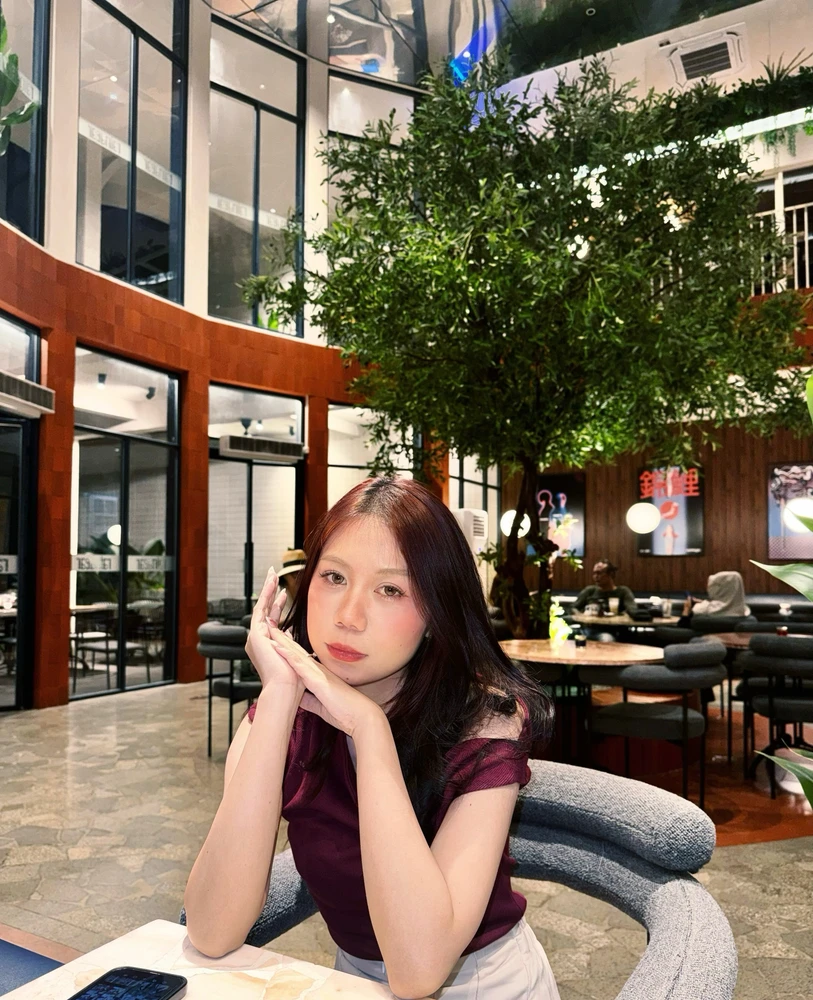 GIF uploaded by Anisa