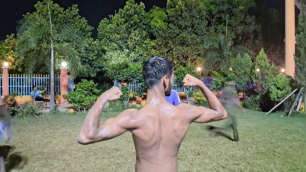 aayuu上传的GIF
