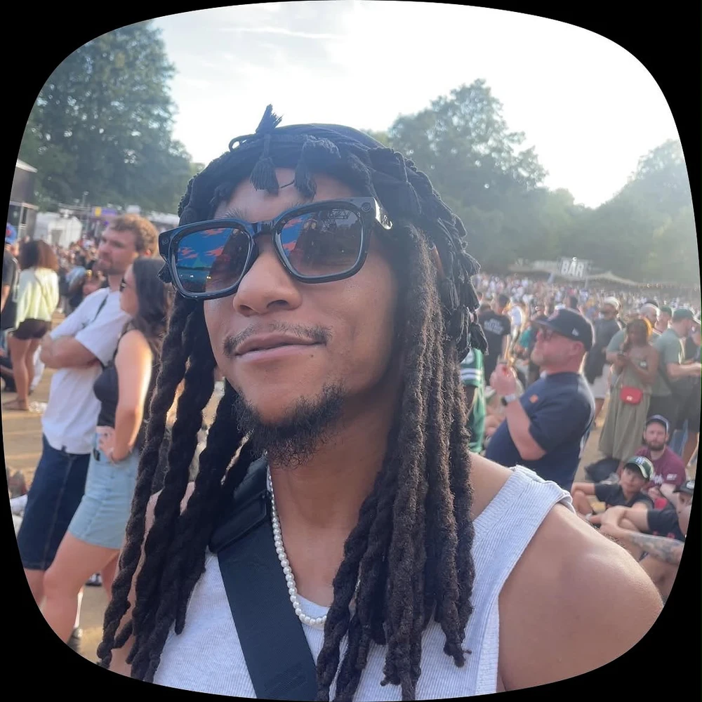 GIF uploaded by Dene