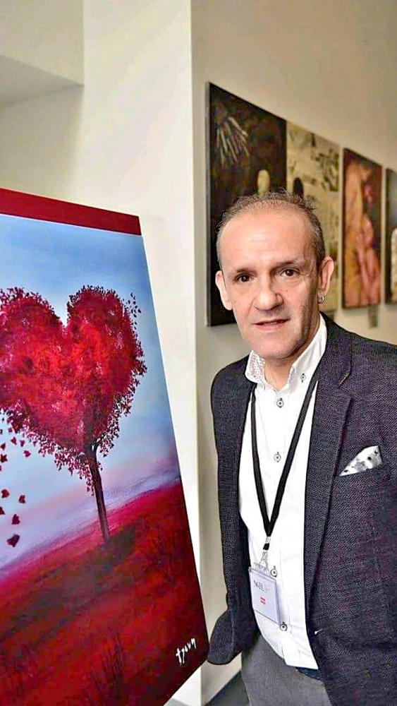 GIF pujat per Antonis