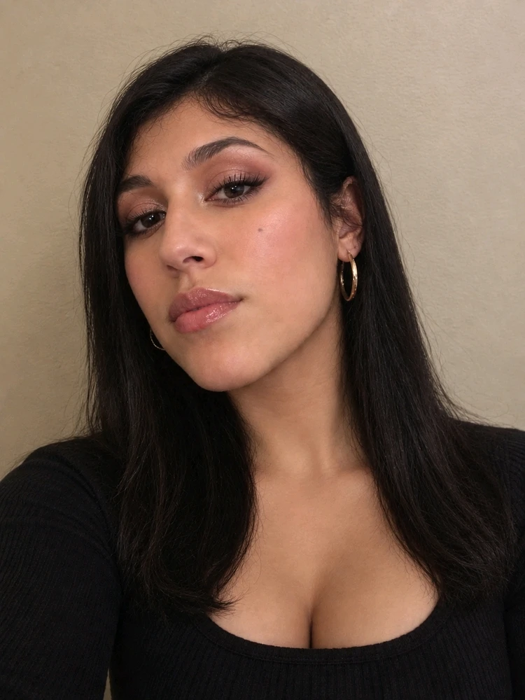 Image uploaded by 𝖓𝖊𝖎𝖙𝖍𝖊𝖗 𝖍𝖊𝖗𝖊, 𝖓𝖔𝖗 𝖙𝖍𝖊𝖗𝖊