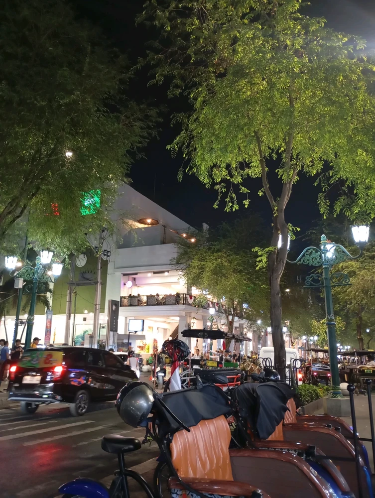 Rahmah上傳的圖片