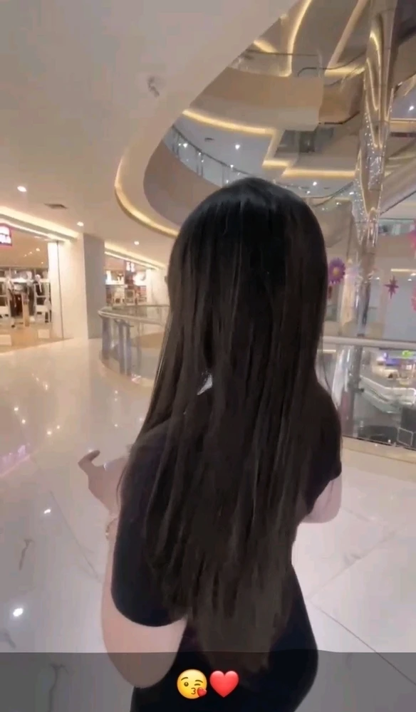 GIF uploaded by Camelia