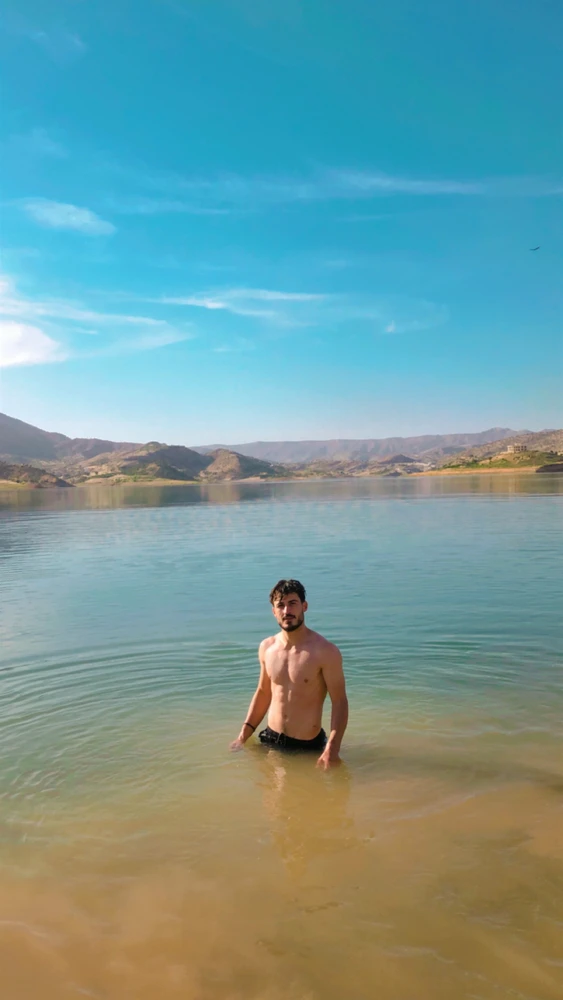 GIF uploaded by علي
