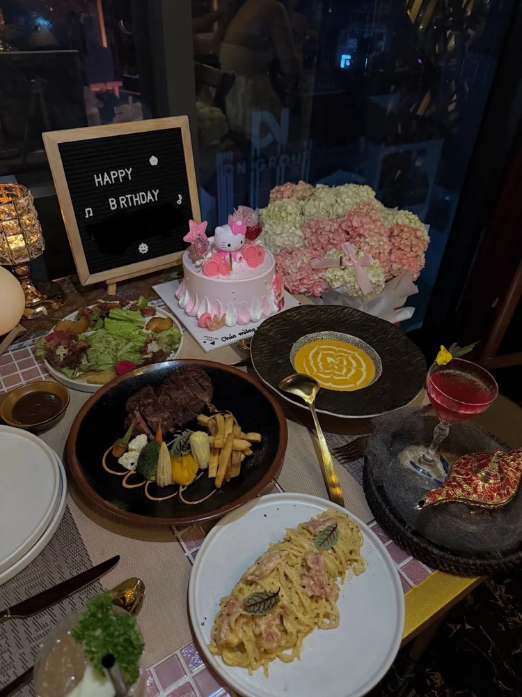 由Anh Anh上传的图片