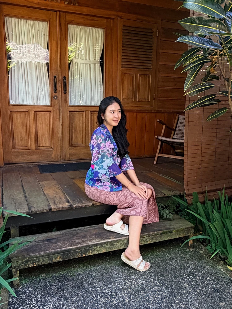 GIF uploaded by Tata