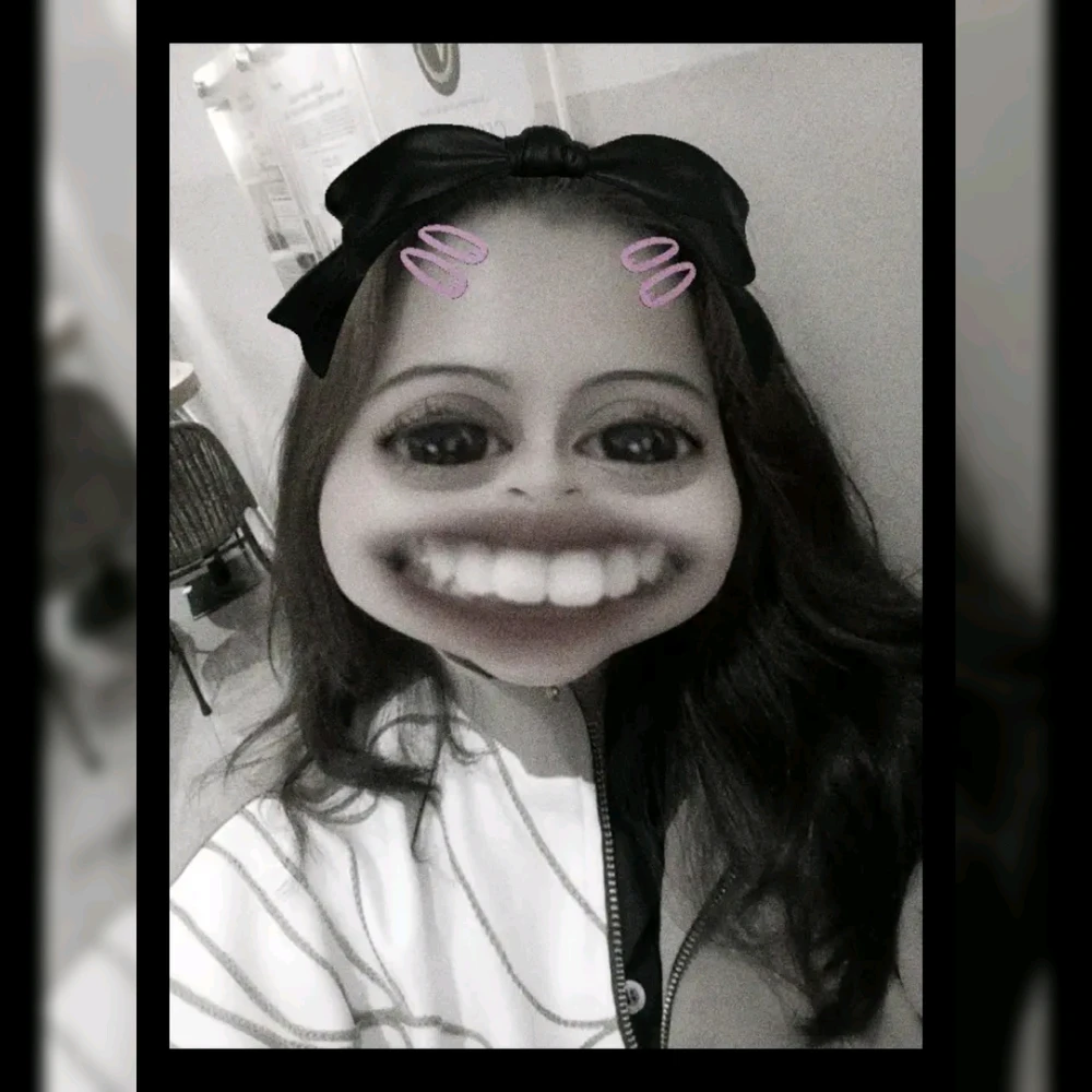 Ola Luna 上傳的 GIF