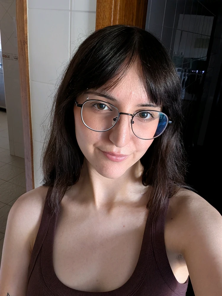 Lucia 上傳的 GIF