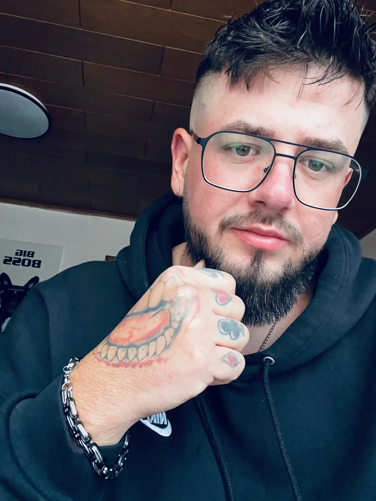 GIF uploaded by Catalin