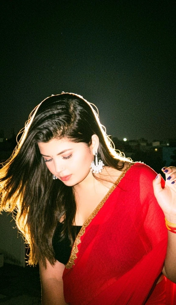GIF uploaded by Kitti