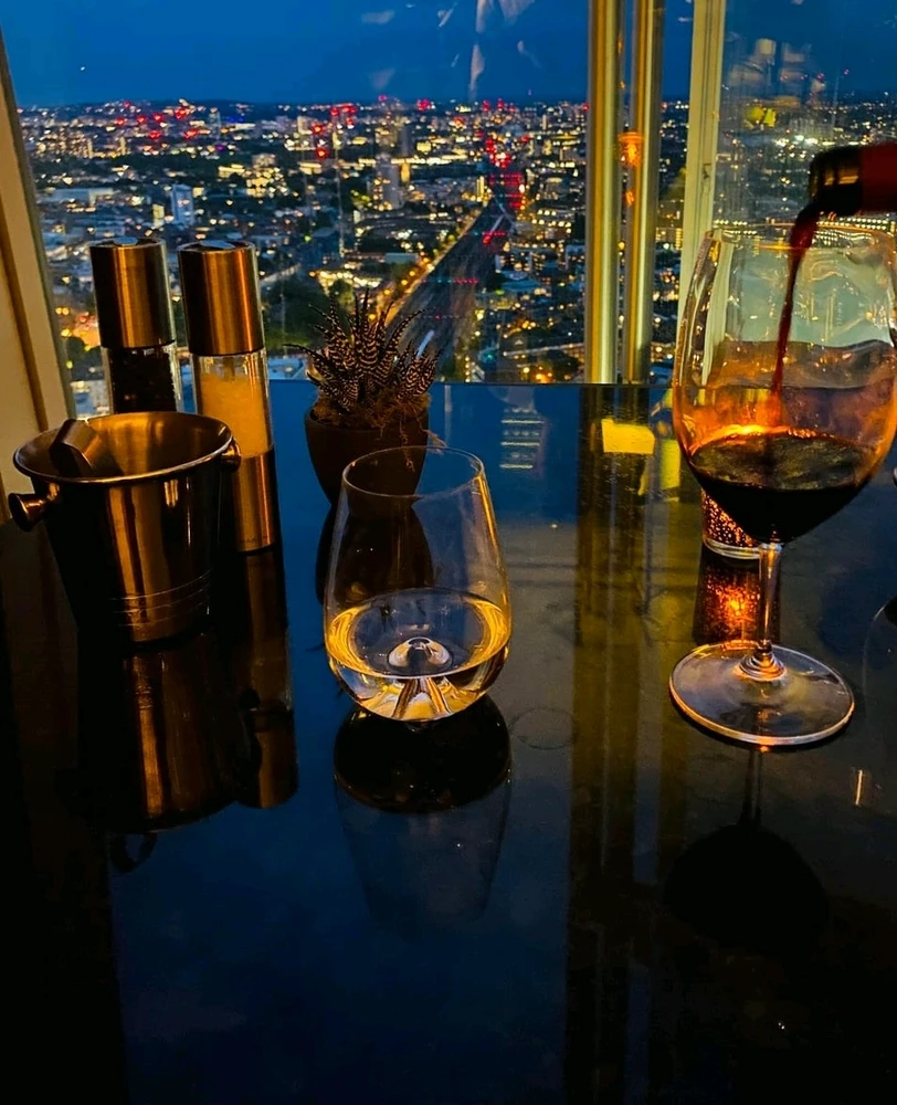 GIF uploaded by Sulei
