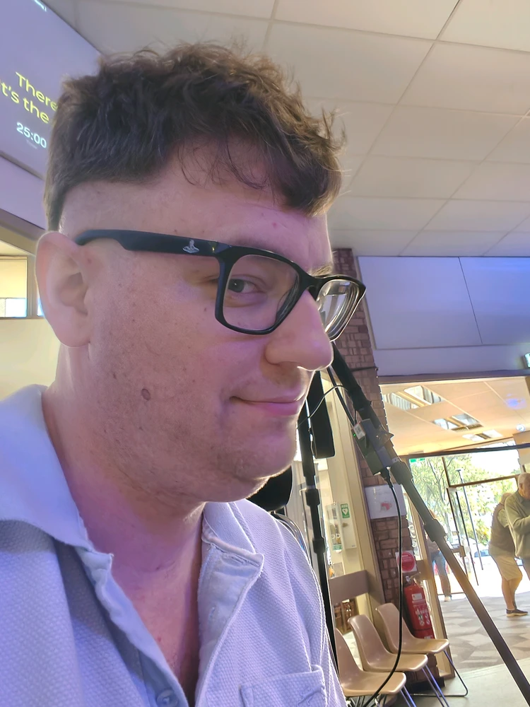GIF uploaded by Bronson