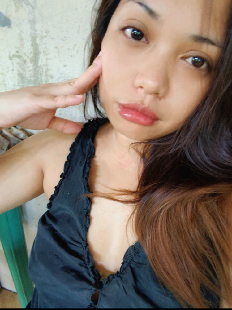 GIF uploaded by Razel