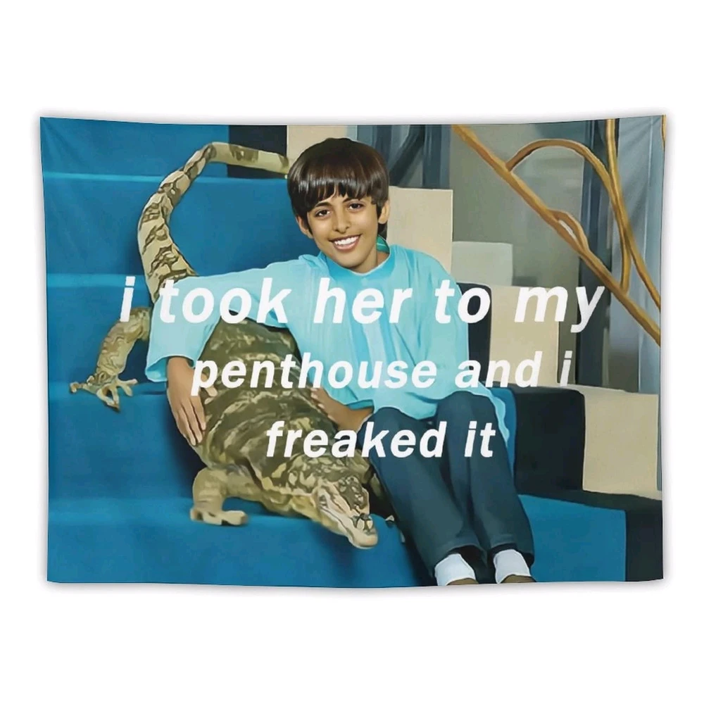 GIF uploaded by Luna