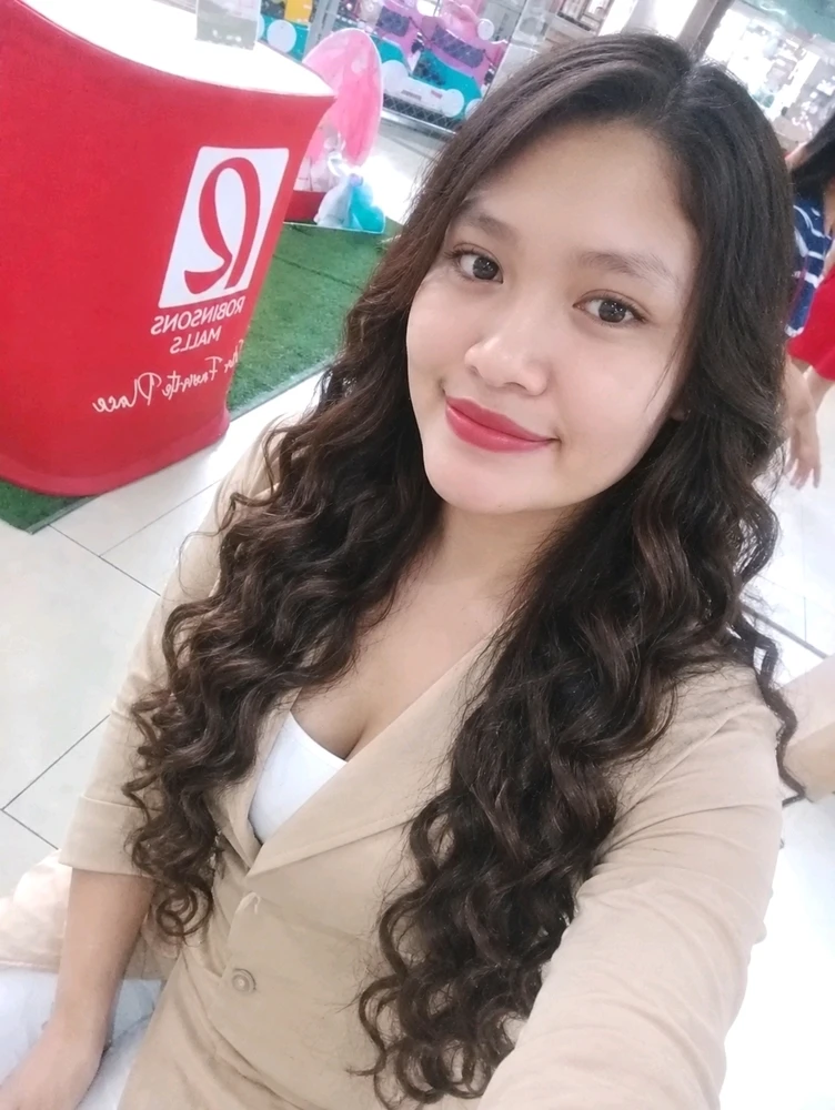 GIF uploaded by Lyn Manangca