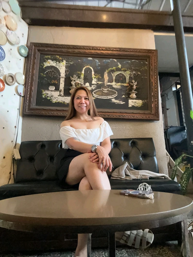 GIF uploaded by Bia