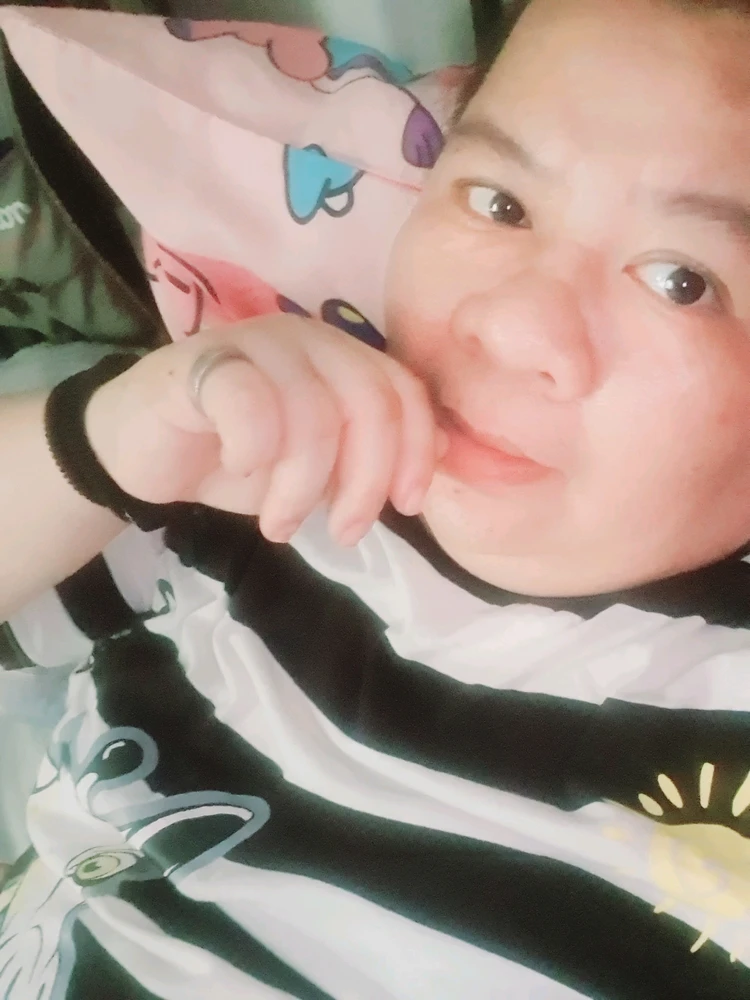 GIF uploaded by Shanny
